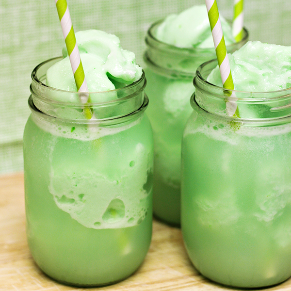 Lime Sherbet Floats (St Patrick's Day Floats) - Home Cooking Memories