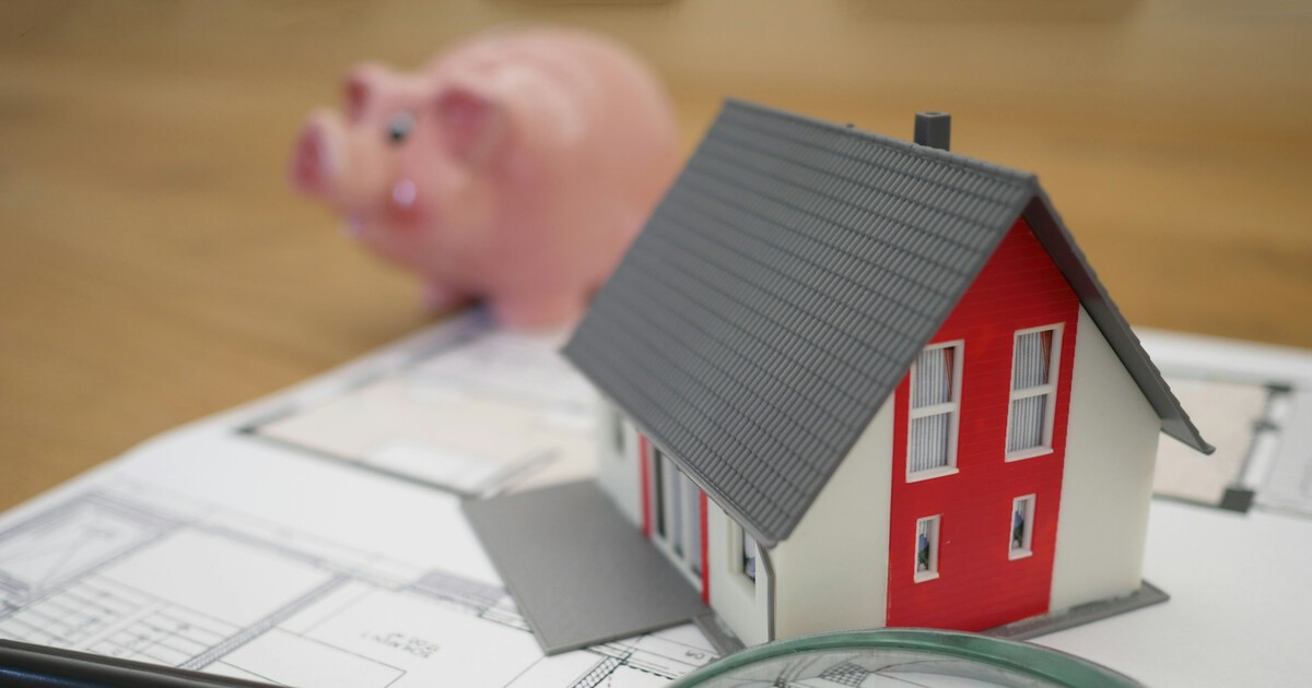Hasta 100.000 euros de multa por vender un piso por debajo del precio de mercado. Así persigue Hacienda a los que intentar burlar el sistema