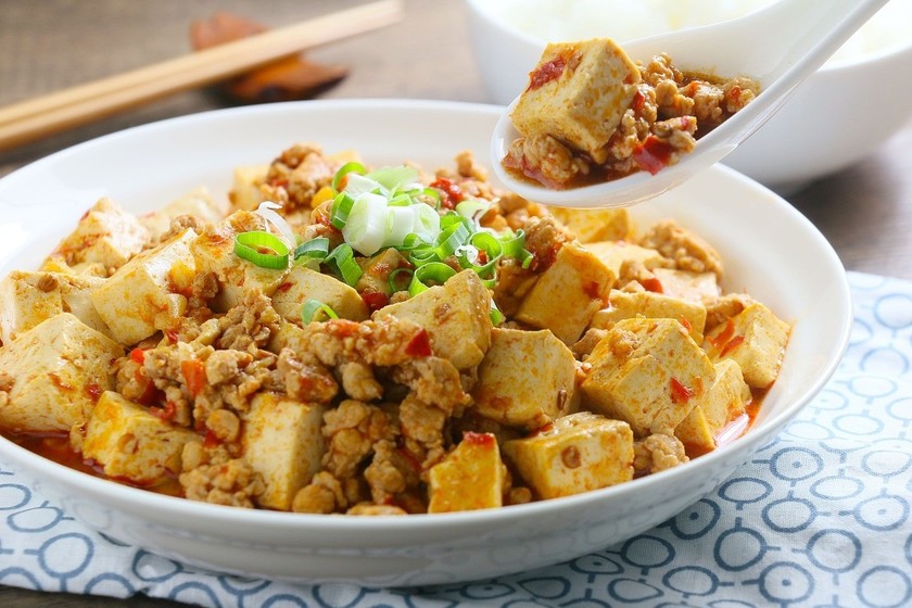Todo sobre el tofu: propiedades, beneficios y su uso en la cocina