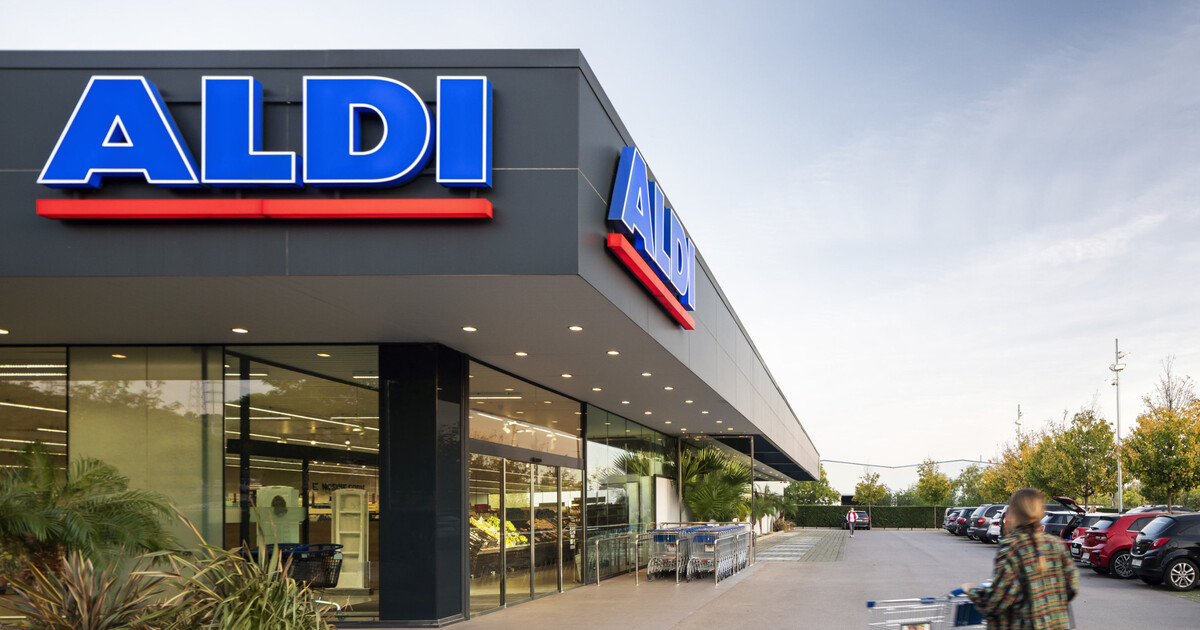 El miércoles llega a Aldi la cafetera espresso barata que querrás en tu cocina esta Navidad