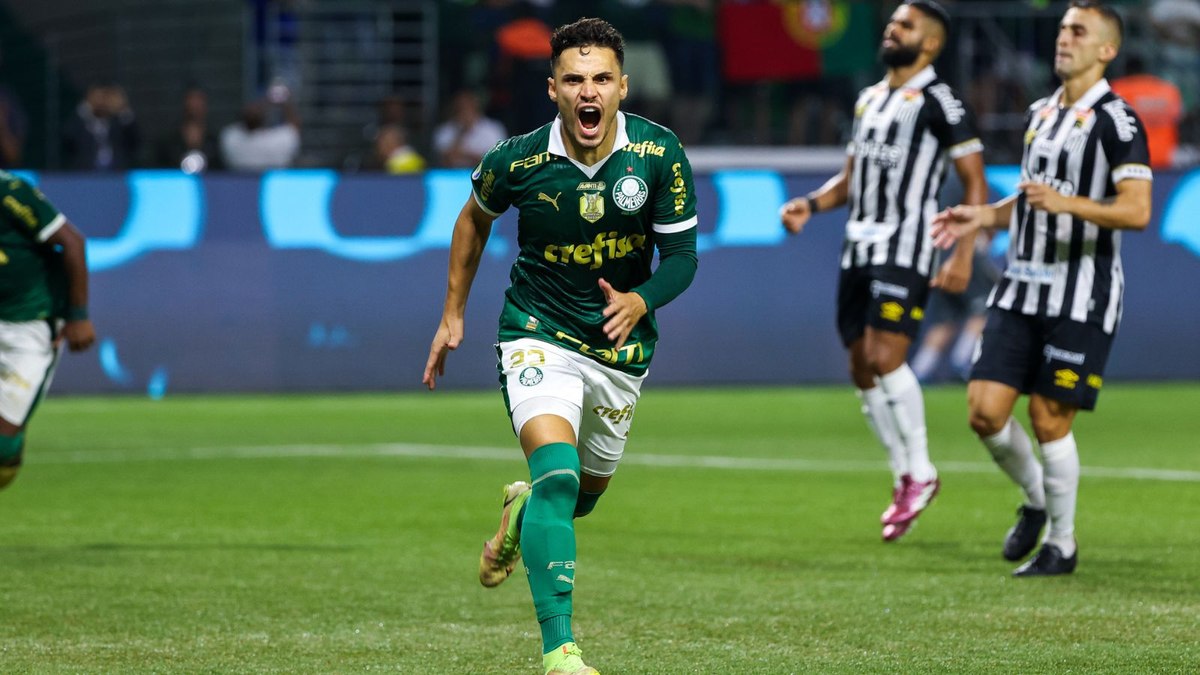 Saída de Raphael Veiga pode marcar o fim de uma era no Palmeiras?