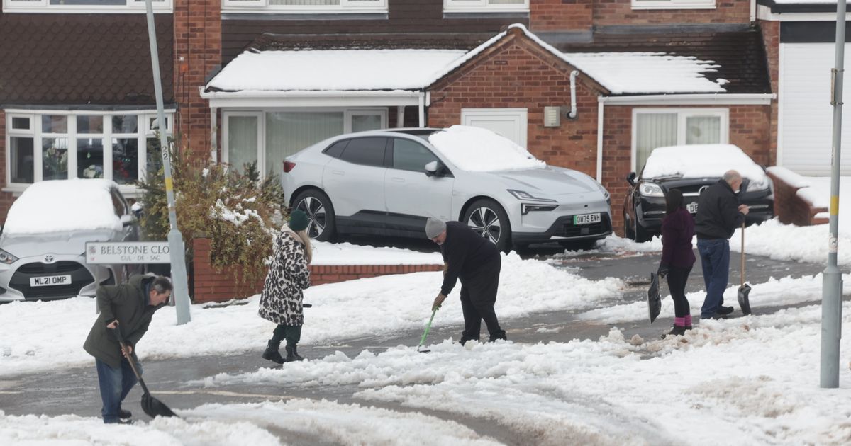 Met Office issues 12-hour snow warning across the UK in coming days - Birmingham Live