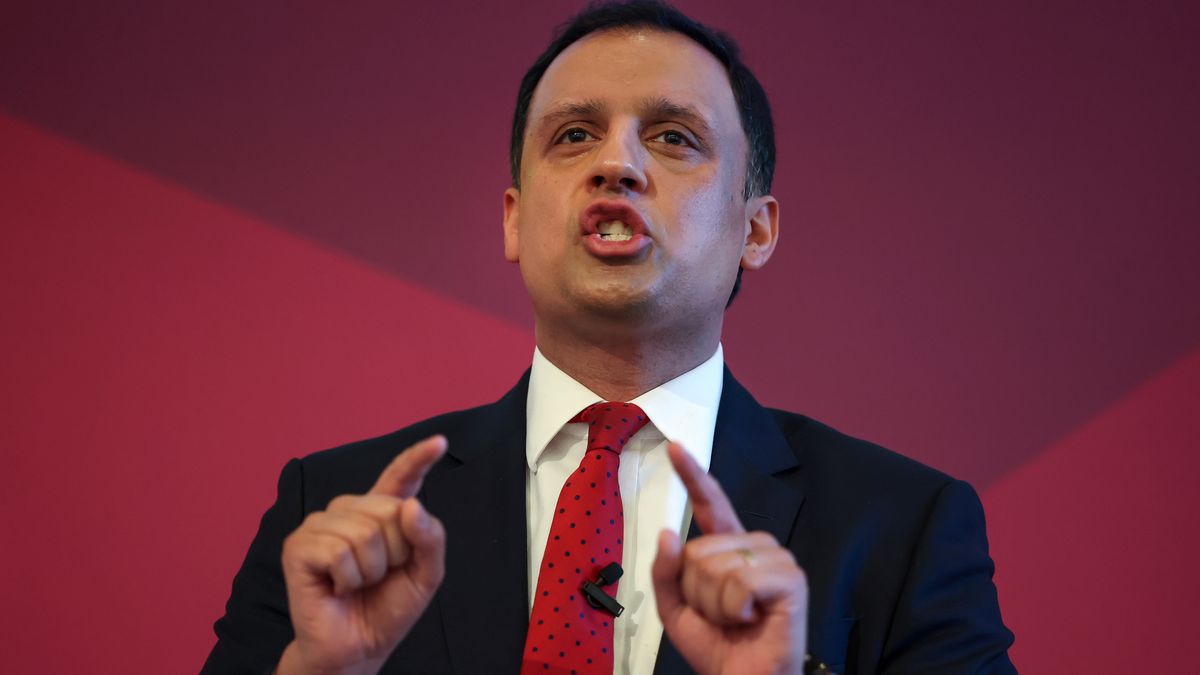 Scottish Labour are election underdogs but the country is ready to turn the page on the SNP - Daily Record