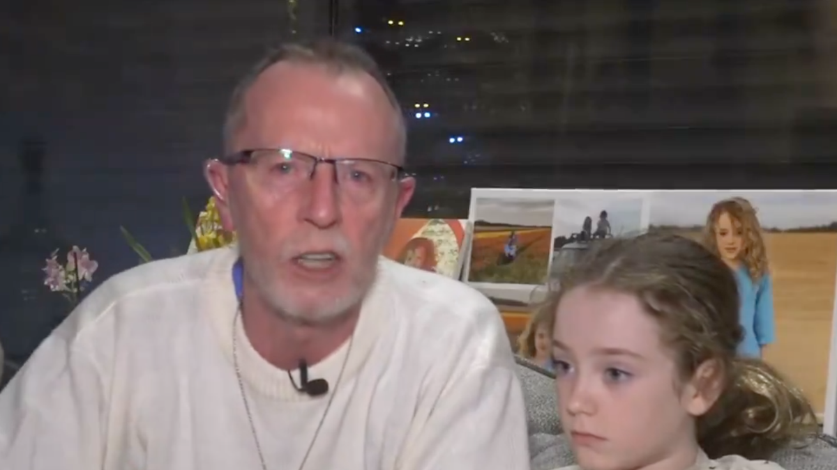 Dad of Irish girl held hostage by Hamas cries as he learns captives were killed | Irish Star