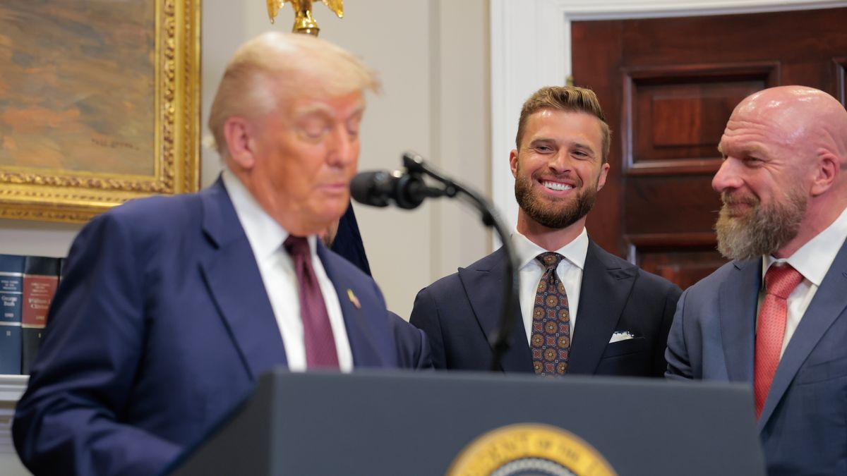 Harrison Butker put on the spot by Donald Trump with bizarre compliment about his looks | Irish Star