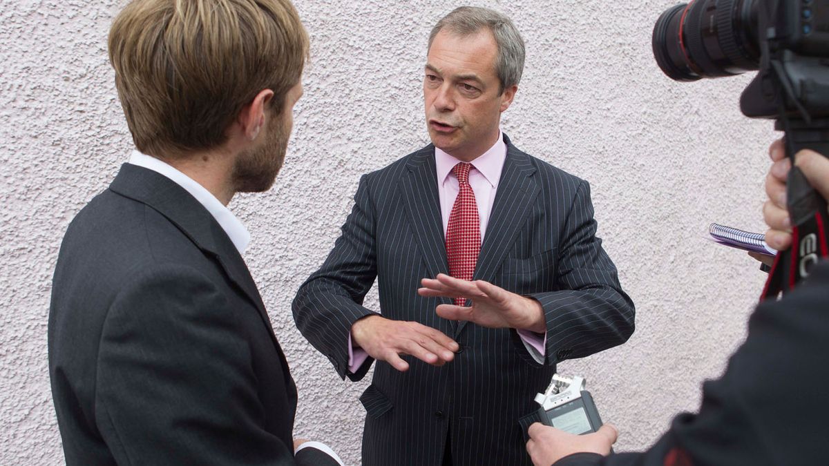UKIP leader Nigel Farage admits mistake after setting up offshore fund to avoid tax - The Mirror