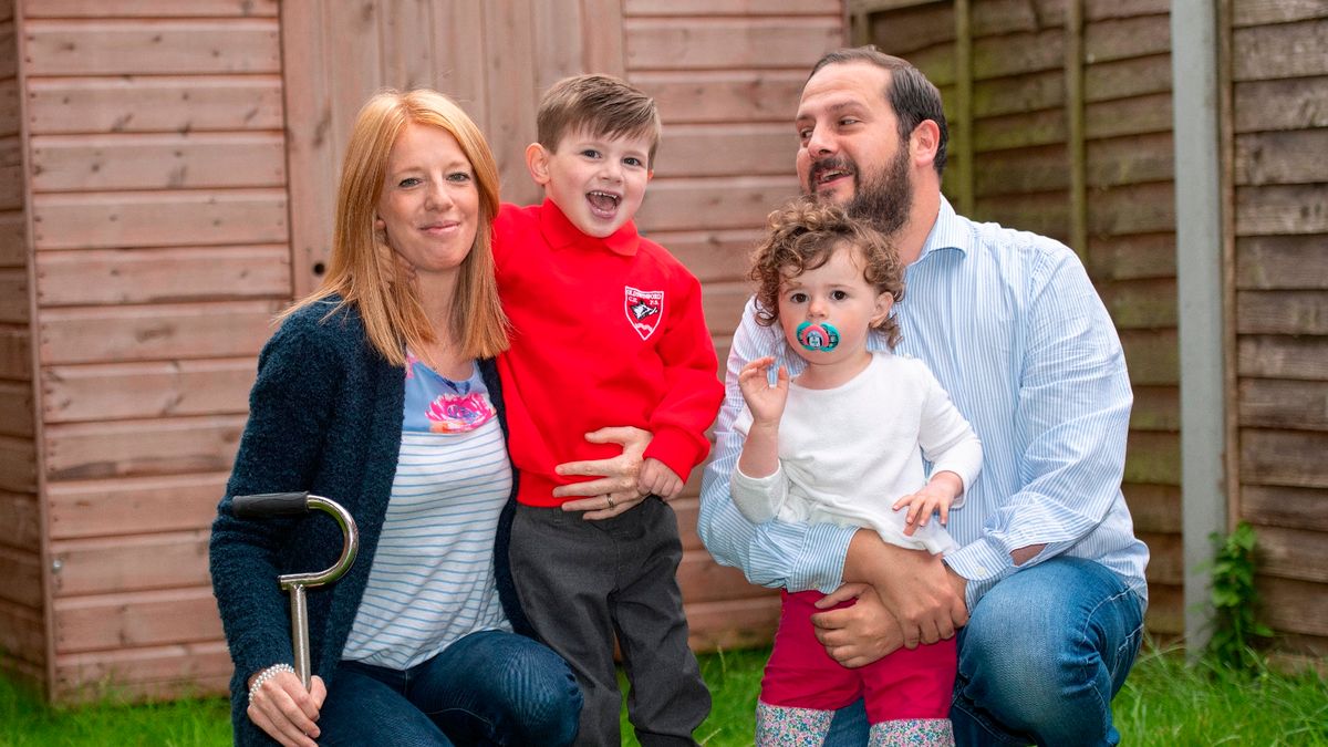 Brave little Harry born with only half a heart defies odds to walk into school - The Mirror