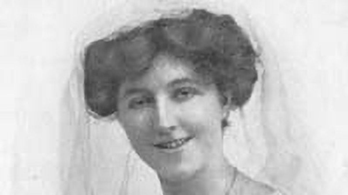 Untold story of heroine journalist dressed as man in bloody Western Front battle - The Mirror
