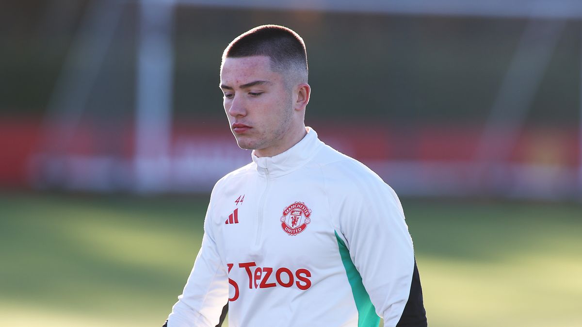 Man Utd wonderkid who clashed with team-mate ruled out with 'freak' injury - The Mirror