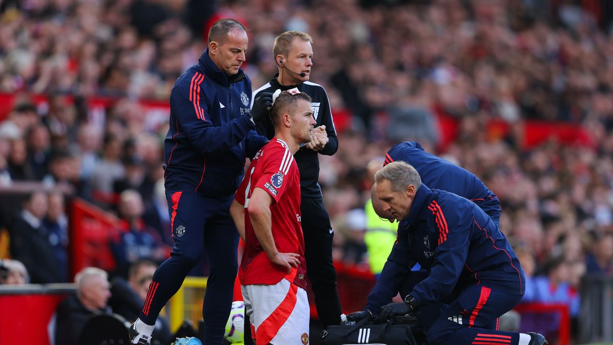 Premier League rule change coming after Man Utd fury and Arsenal star's apology - The Mirror