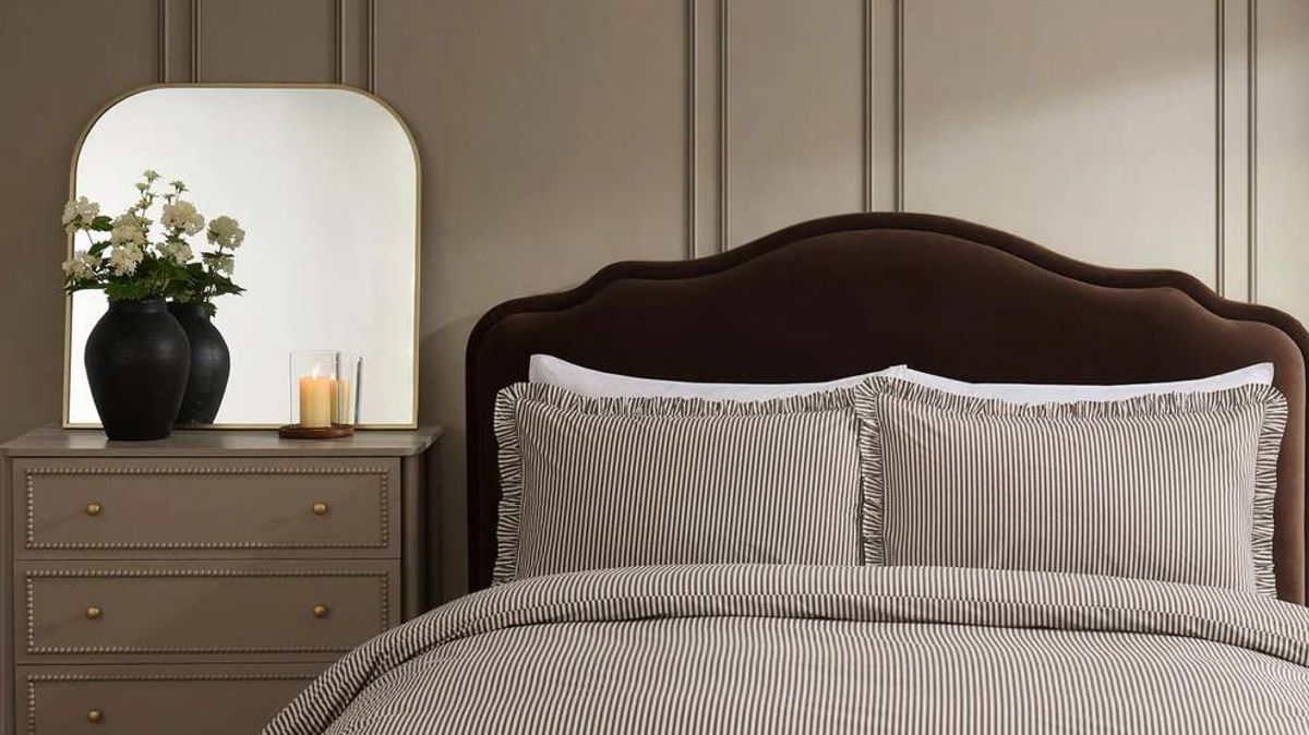 'Luxury' duvet set with 'no ironing needed' now just £40 but selling fast - The Mirror