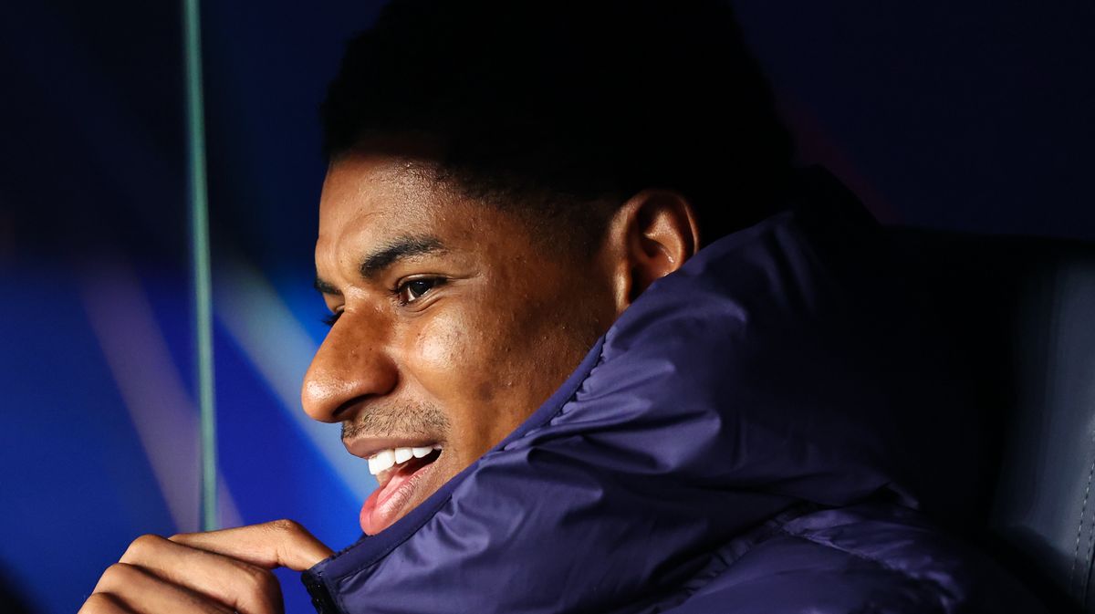 Marcus Rashford told which Man Utd spot is waiting for him after Barcelona transfer twist - The Mirror