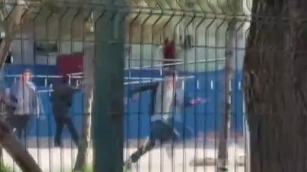 Horror as gunman opens fire in Turkey school as pupils 'jump from windows' - The Mirror