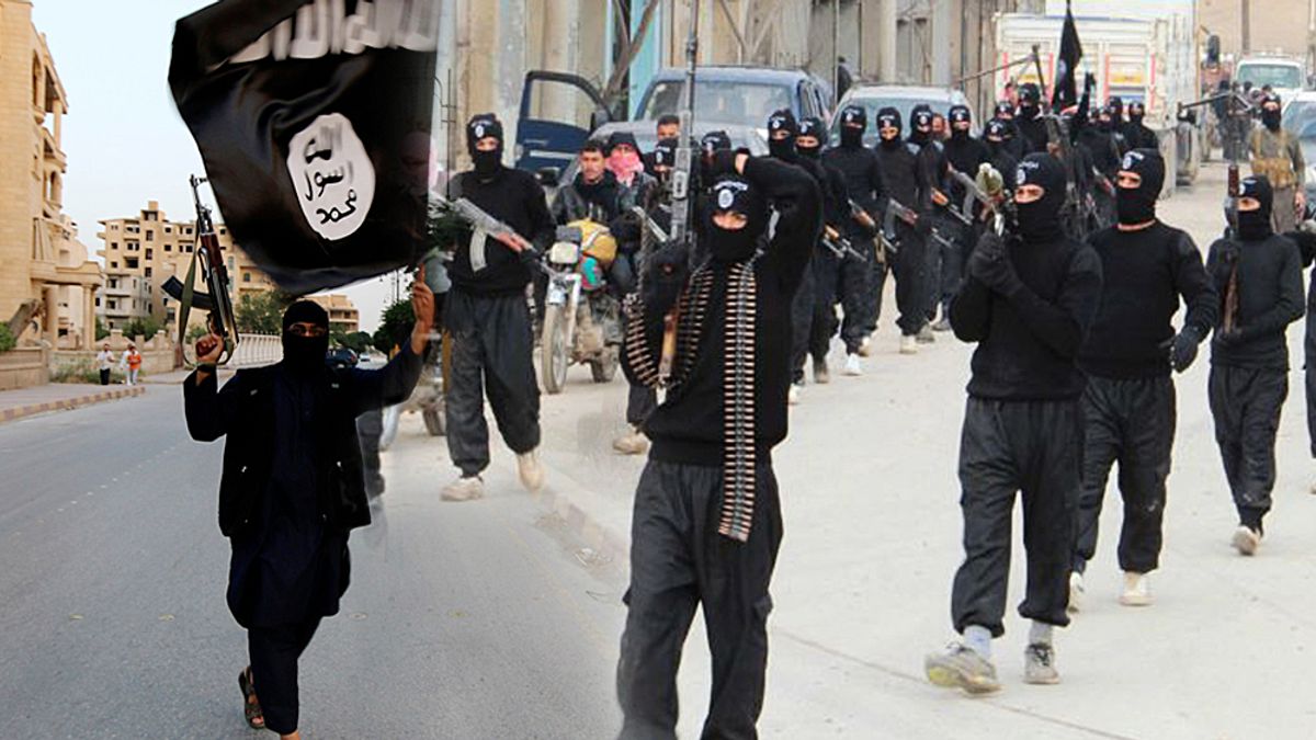 Islamic State fanatics kidnap more than 3,000 women and girls in 2 week rampage - The Mirror