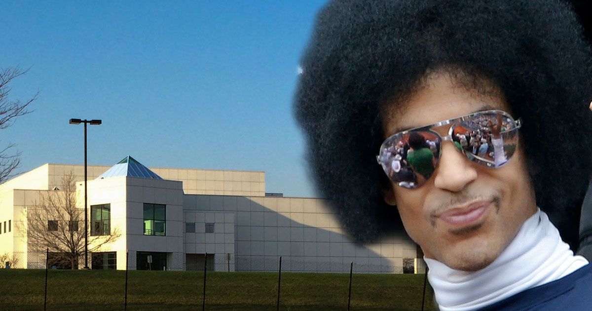Prince found dead at his party mansion and recording studios in Minneapolis - The Mirror
