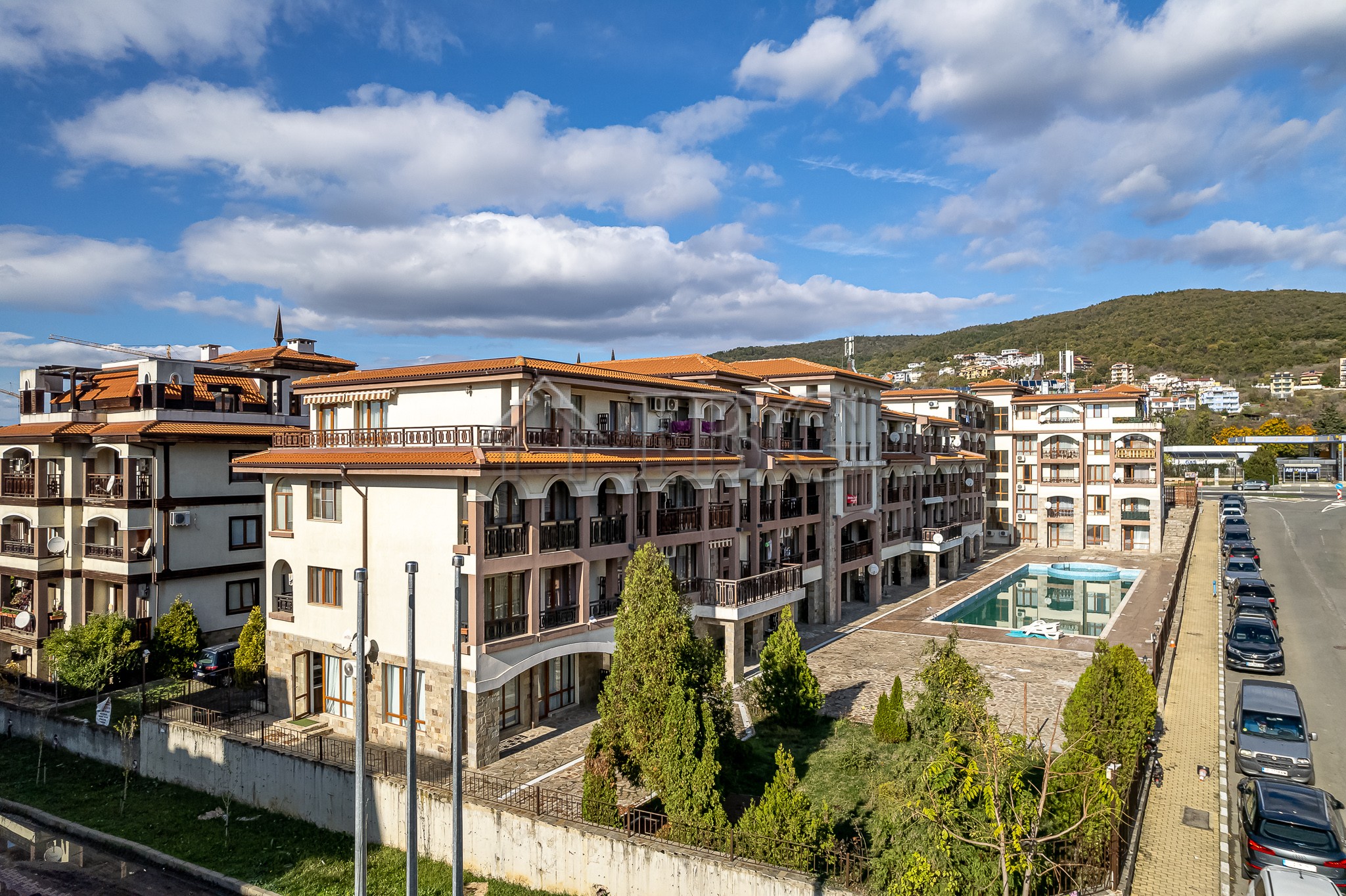 2-Bedroom Apartment with Garden & Pool View in Panorama Bay 1, Sveti Vlas - IBG Real Estate - Bulgaria