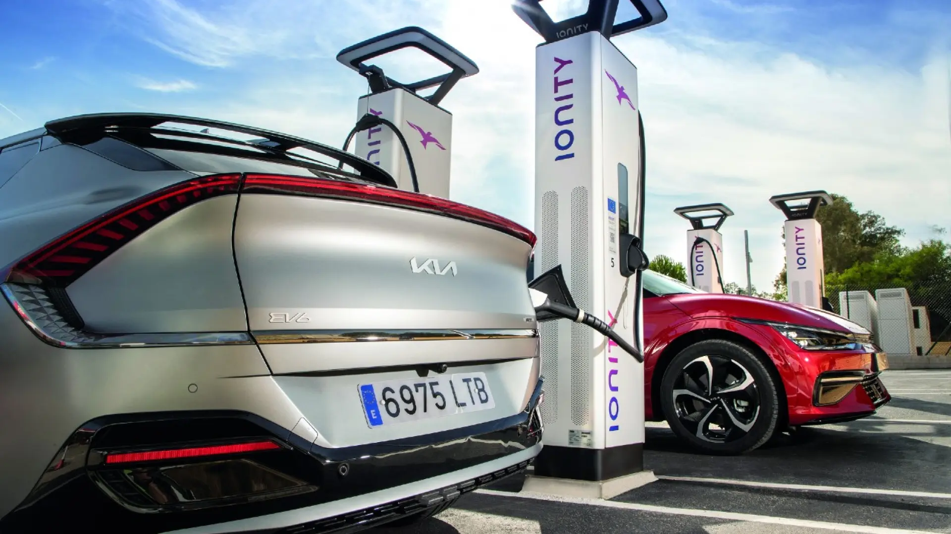 Estaciones de carga de coches eléctricos 2023