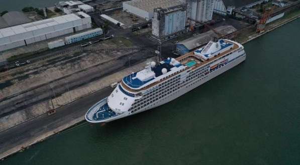 Coronavírus: Pernambuco articula plano de evacuação para passageiros isolados em cruzeiro no Porto do Recife que teve diagnóstico positivo