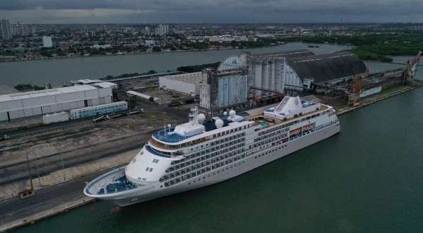 Homem desembarca no Porto do Recife com suspeita de coronavírus