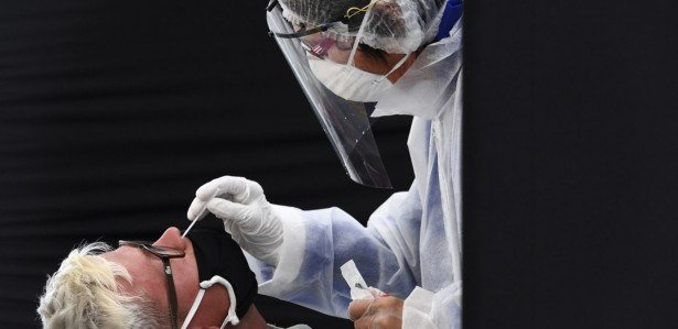 Pernambuco atinge triste marca de mais de 100 mil casos de coronavírus