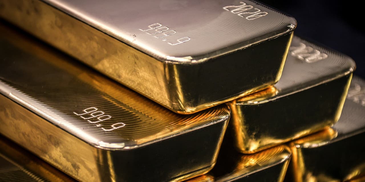 Gold Races Toward $5,000 as Silver Hits a Record $100