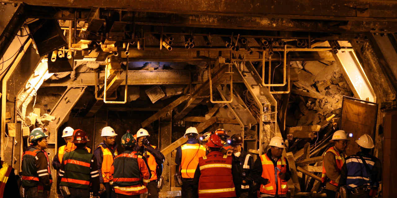 Newmont, Freeport, and Other Mining Stocks Jump as Gold Surges. More Gains Are Ahead.