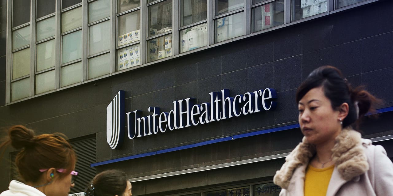 UnitedHealth Stock Plummets 20% After Earnings. Why Soft Revenue Isn’t the Only Problem.