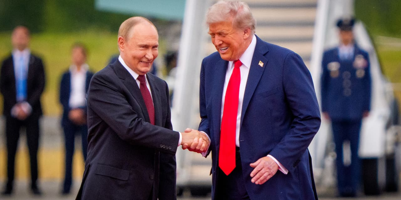 Trump Envisions Fabulous Returns in Russia. Investors Won’t Buy It.
