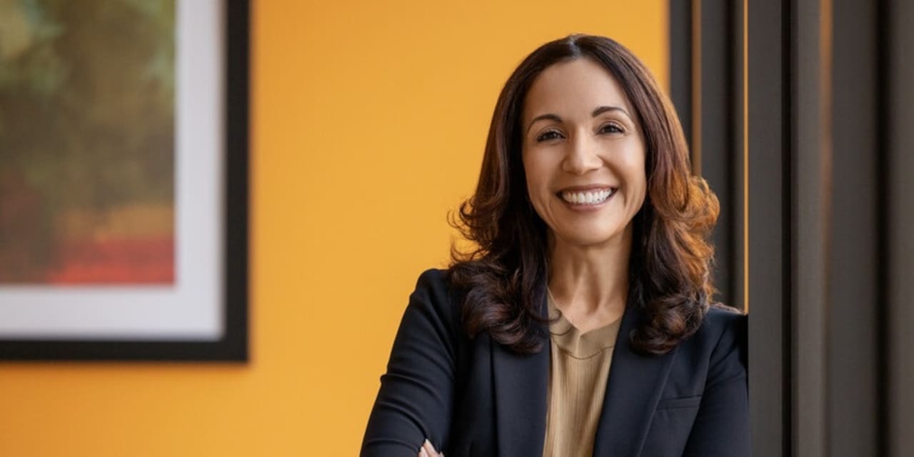 Schwab Taps Neesha Hathi to Lead Combined Wealth and Banking Operations