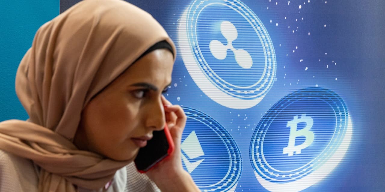 Bitcoin Rebounds From Below $60,000. The Crypto Crisis Isn’t Over.