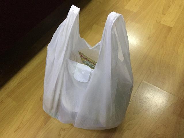 Total ban on plastic bags enforced at the Dumaguete Public Market | GMA News Online