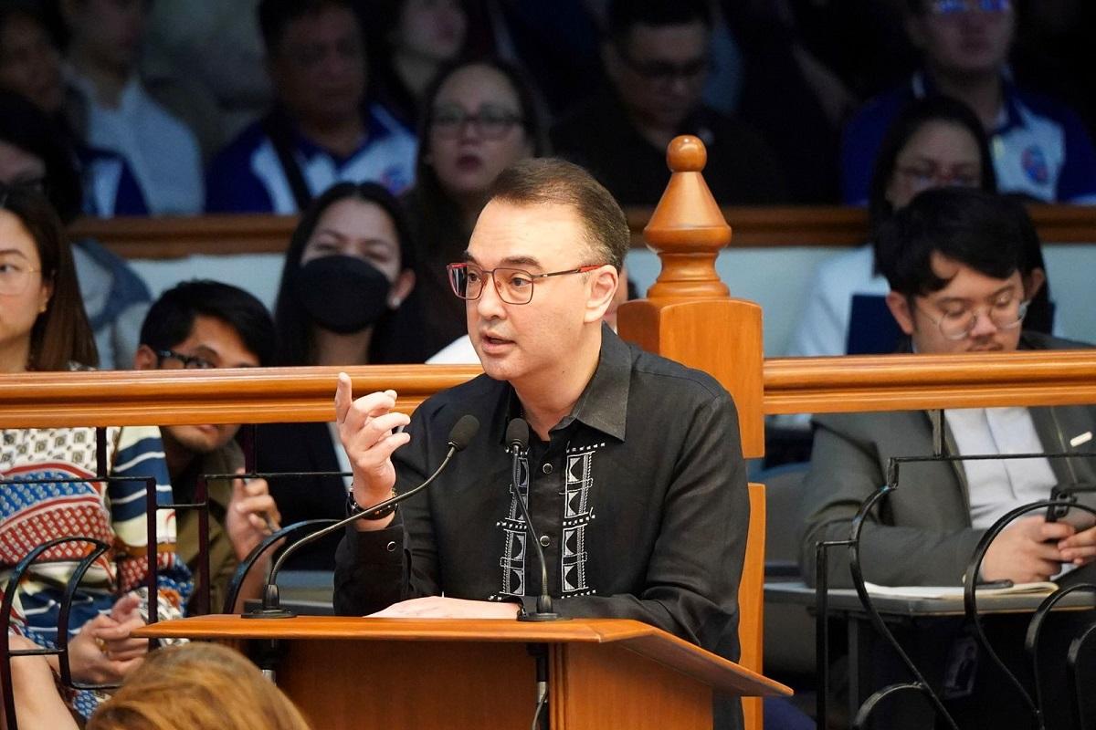 Senate minority urges probe into row between China and PH officials | GMA News Online