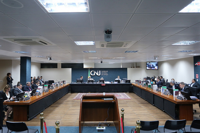 CNJ condena duas juízas acusadas de auxiliar estelionatários