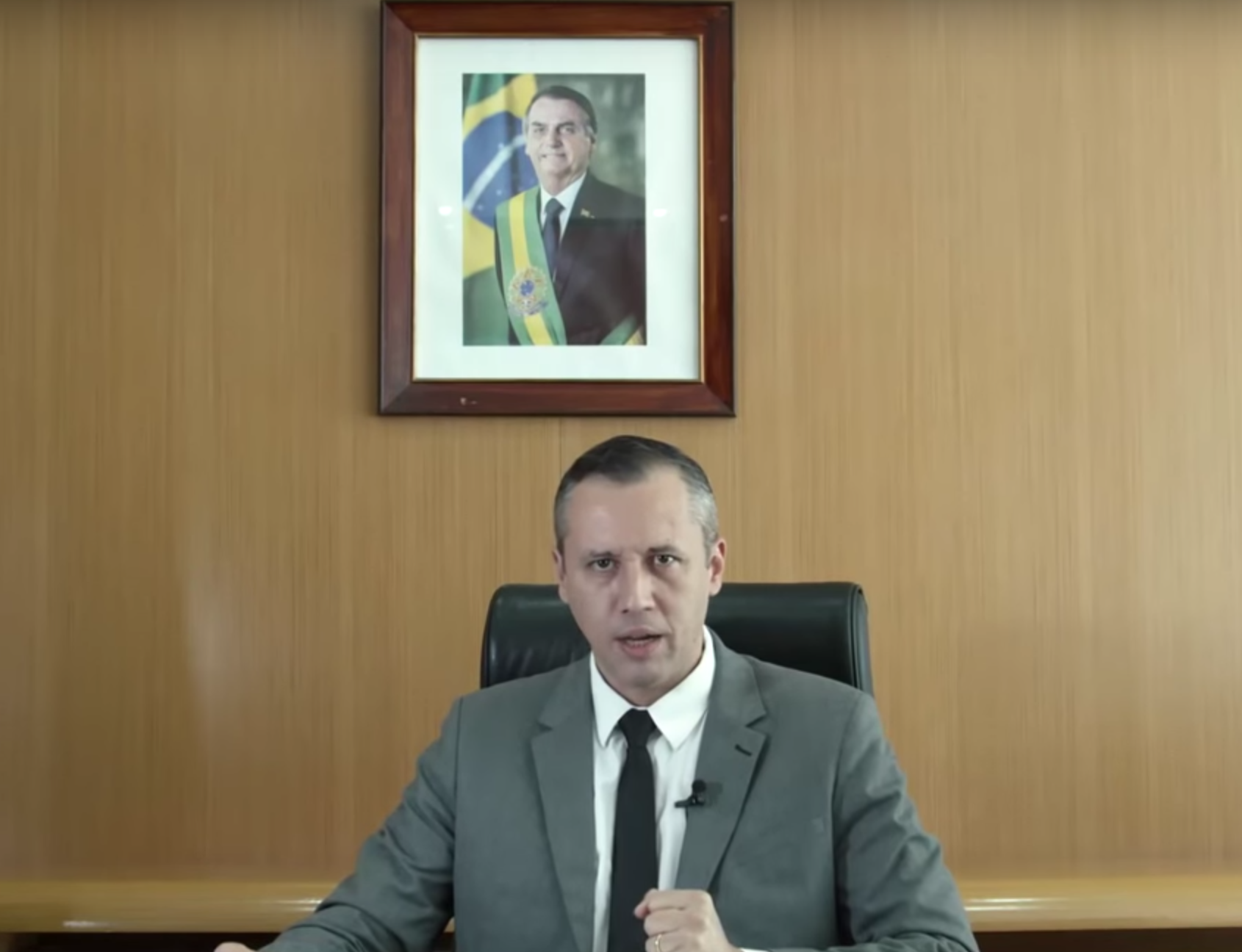 Alvim é exonerado por discurso inspirado em ministro nazista