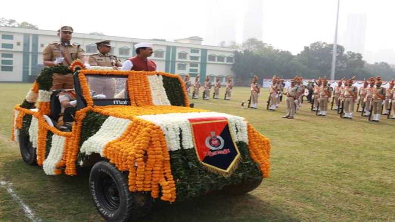 Republic Day 2026: Western Railway marks celebrations with flag-hoisting, parade at Mumbai’s Mahalaxmi