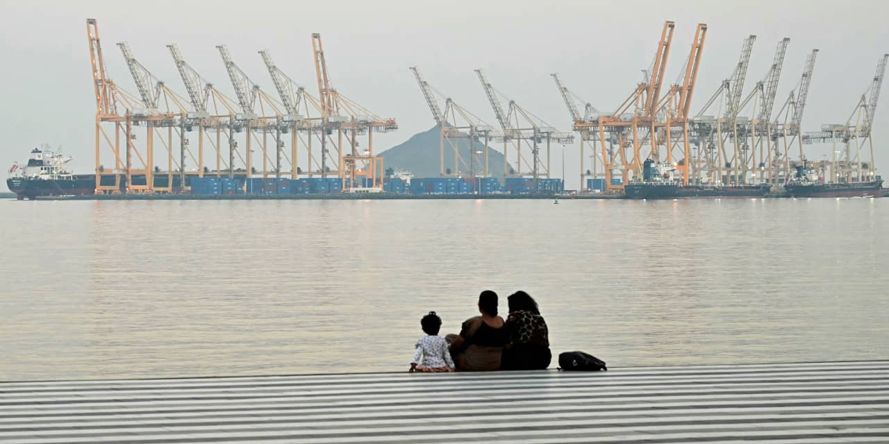 Only about 8 ships a day are passing through the Strait of Hormuz — 94% fewer than usual - MarketWatch