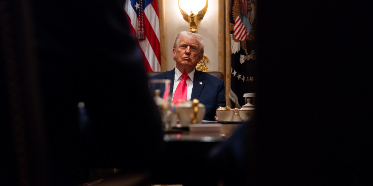 Exclusive | Trump Tightens Work Permits for Migrants, Expanding Crackdown on Legal Immigration - WSJ