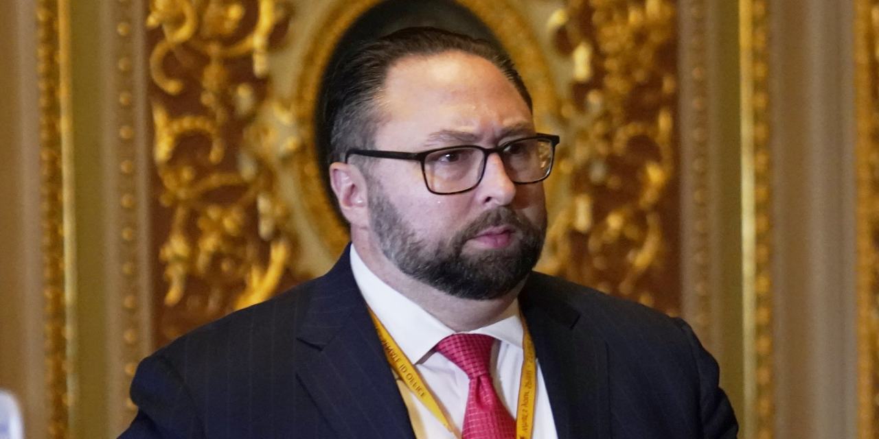 Ex-Trump Adviser Jason Miller Says New Social App Gettr Is Backed by Foundation Tied to Guo Wengui - WSJ