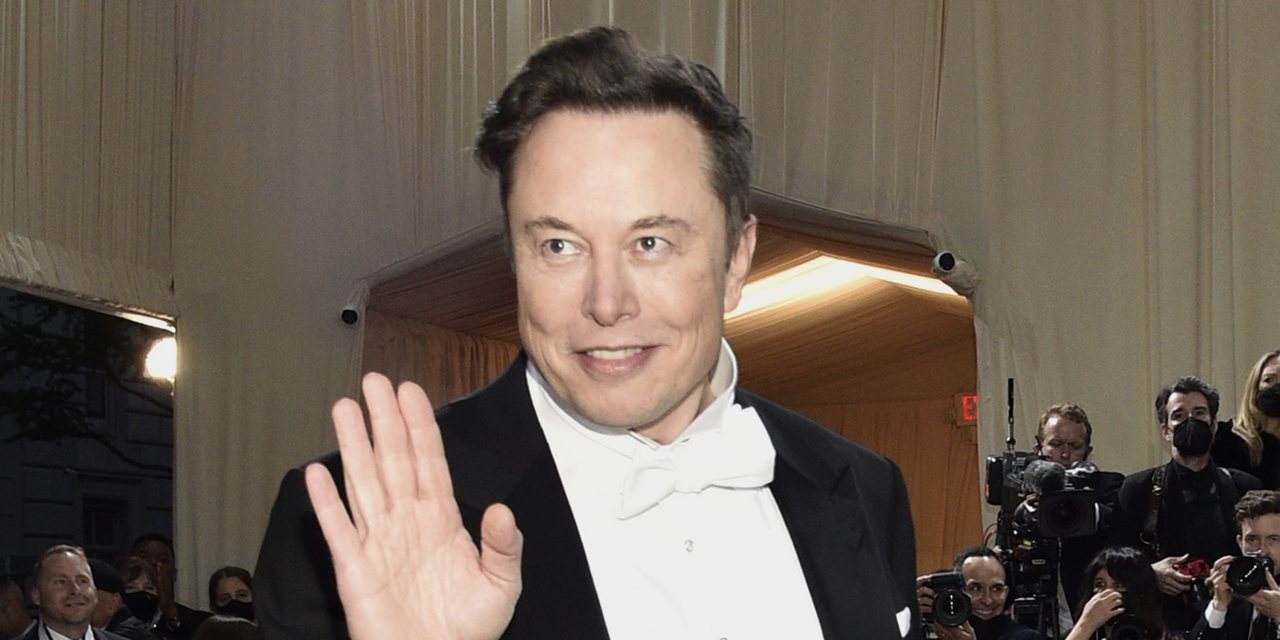 Exclusive | Elon Musk Plans to Take Twitter Public a Few Years After Buyout - WSJ