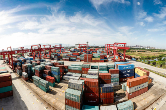 2017 China Exports, Imports Up for First Time in Three Years - Caixin Global