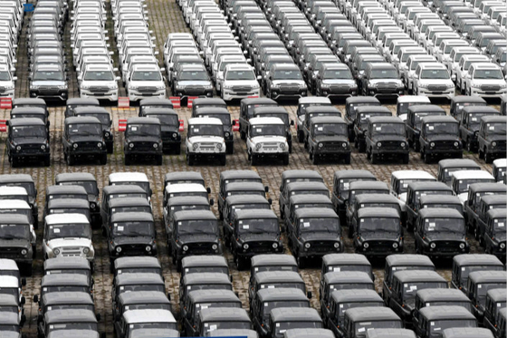 Update: Global Automakers Upbeat on China Tariff Cuts - Caixin Global