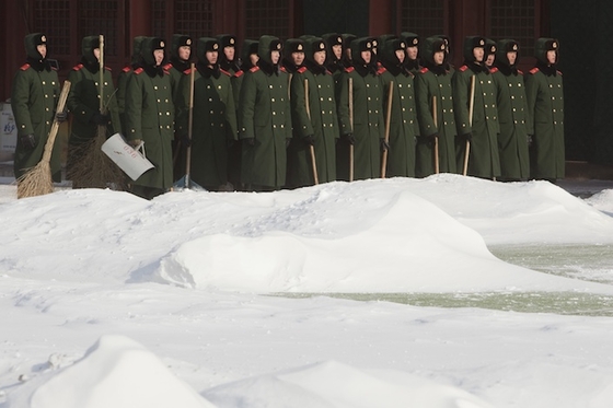 Daniel Moss: U.S.-China Spat Is No Cold War for Emerging Markets - Caixin Global
