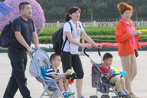 China’s Total Number of Births Dropped Over 10% Last Year - Caixin Global