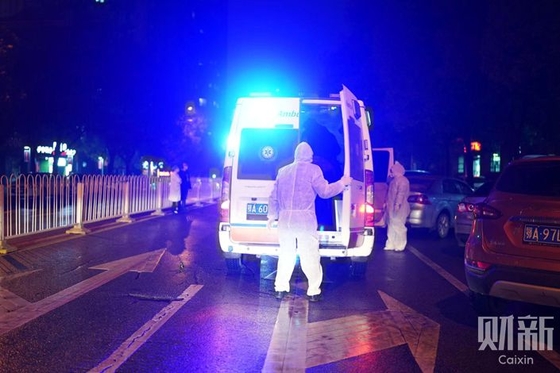 Weeks After Massive Local Party, Wuhan Neighborhood Remain in the Dark - Caixin Global