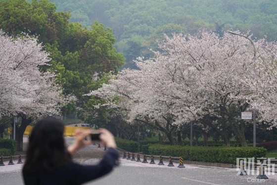 Reporters’ Notebook: Our 76 Days Locked Down in Wuhan - Caixin Global