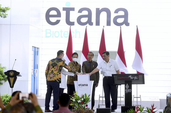 Analysis: How a Chinese mRNA Covid Vaccine Was Approved in Indonesia - Caixin Global