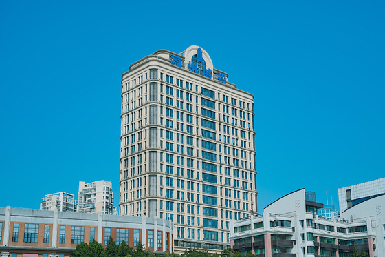 Overdue Commercial Bills Reveal Strained Capital Chains in LGFVs - Caixin Global