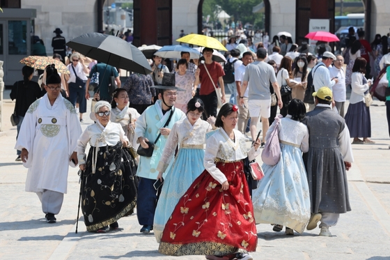 ‘Ban Korea’ Movement Drives Thai Tourists to China, Japan - Caixin Global