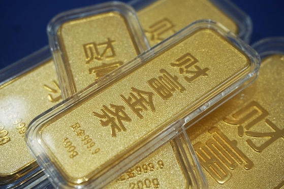 Gold Rally Triggers Buying Rush in China, Exposing Retail Split - Caixin Global