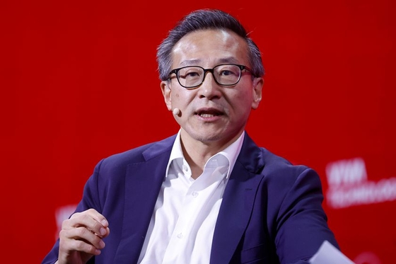 AI Agents to Reshape Global White-Collar Economy, Alibaba Chairman Says - Caixin Global